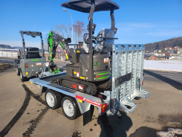 Aktionsangebot: Minibaggerr & Baumaschinenanhänger Builder 2615