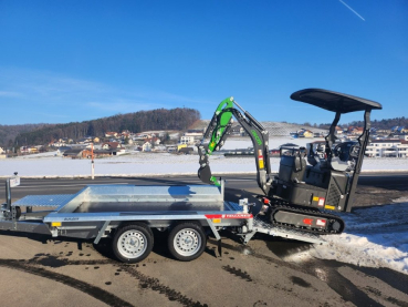 Aktionsangebot: Minibaggerr & Baumaschinenanhänger Builder 2615