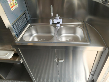 Airstream Trailer PSS5021, der kultige Food- und Verkaufsanhänger