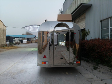 Airstream Trailer PSS5021, der kultige Food- und Verkaufsanhänger