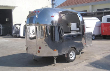 Airstream Trailer PSS3021, der kultige Food- und Verkaufsanhänger