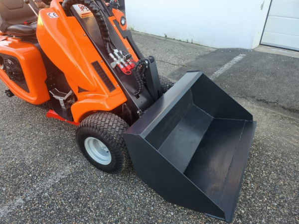 Kompakt Dreirad Hoflader PK1030 mit Schaufel