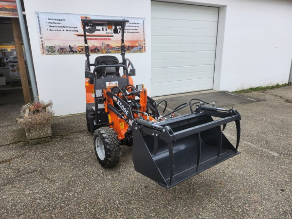 Elektro Hoflader PK500e mit Schaufel