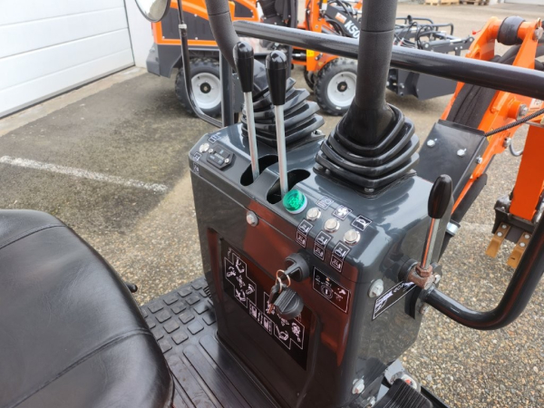 Aktionsangebot: Mini Microbagger  inkl. Schaufel 270mm  und Schnellkuppler