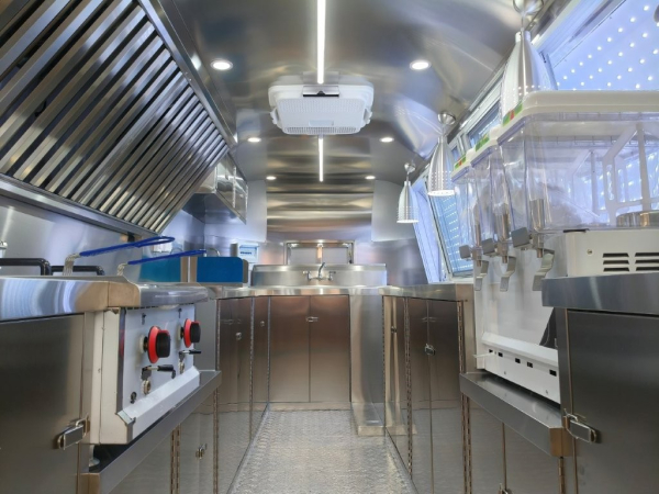 Airstream Trailer PSS5021, der kultige Food- und Verkaufsanhänger